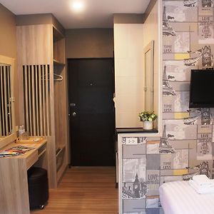 Habitación Estándar con 2 Camas Individuales